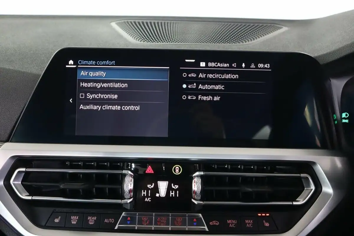 2019-bmw-3-series-20-330e-m-sport-plus-pack-big-49
