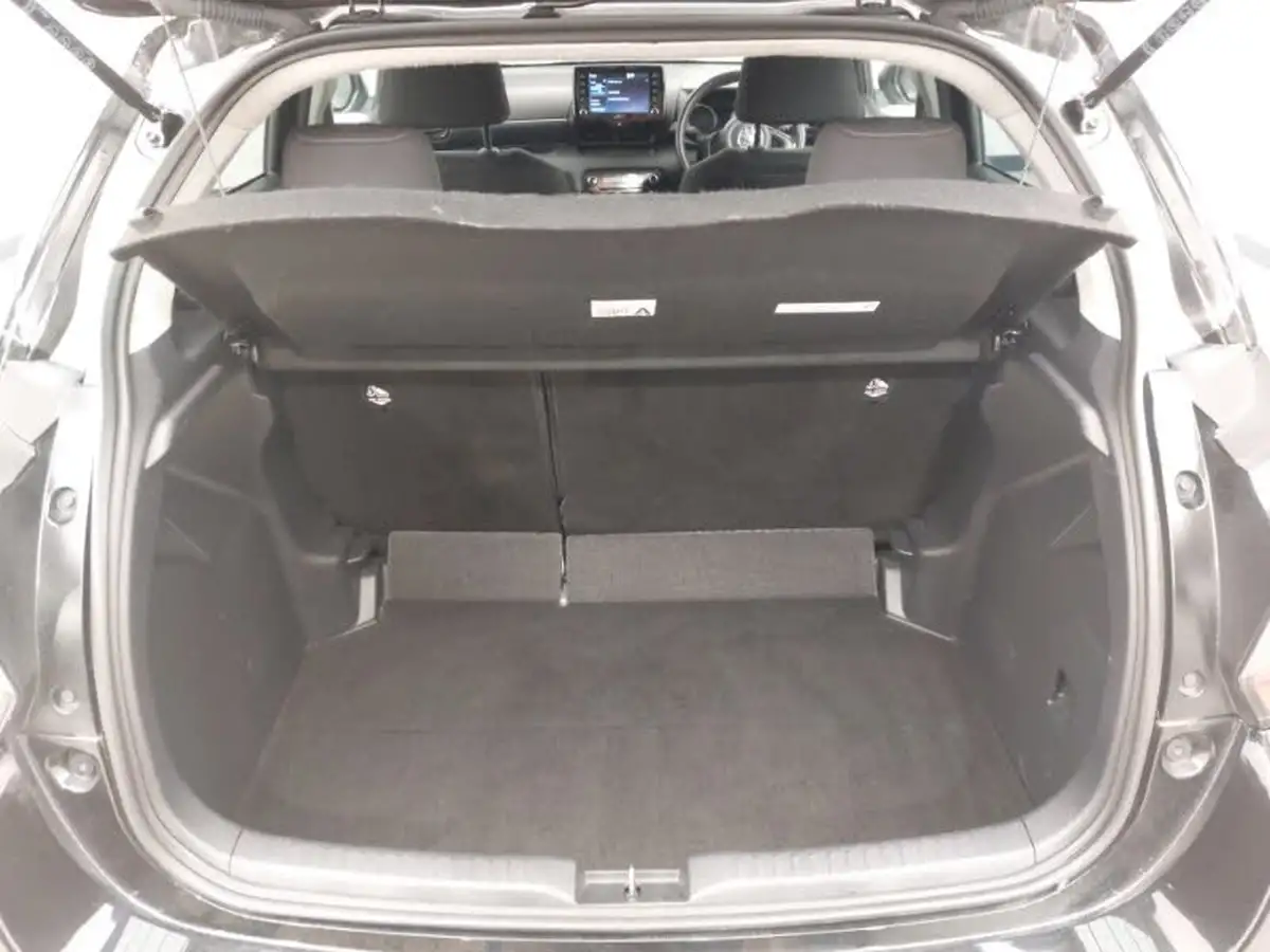 2022-toyota-yaris-15-vvt-i-design-big-7