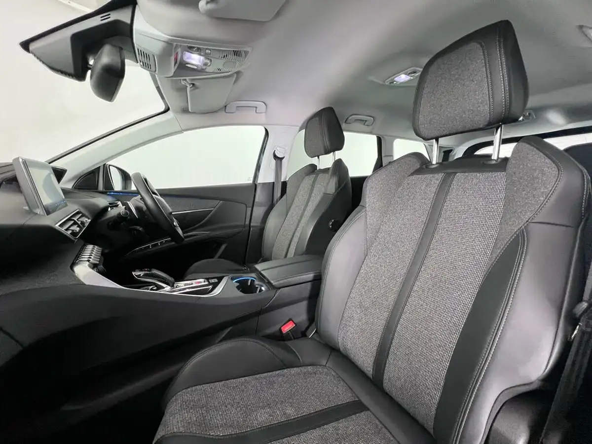 2019-peugeot-5008-suv-12-puretech-allure-eat8-big-13