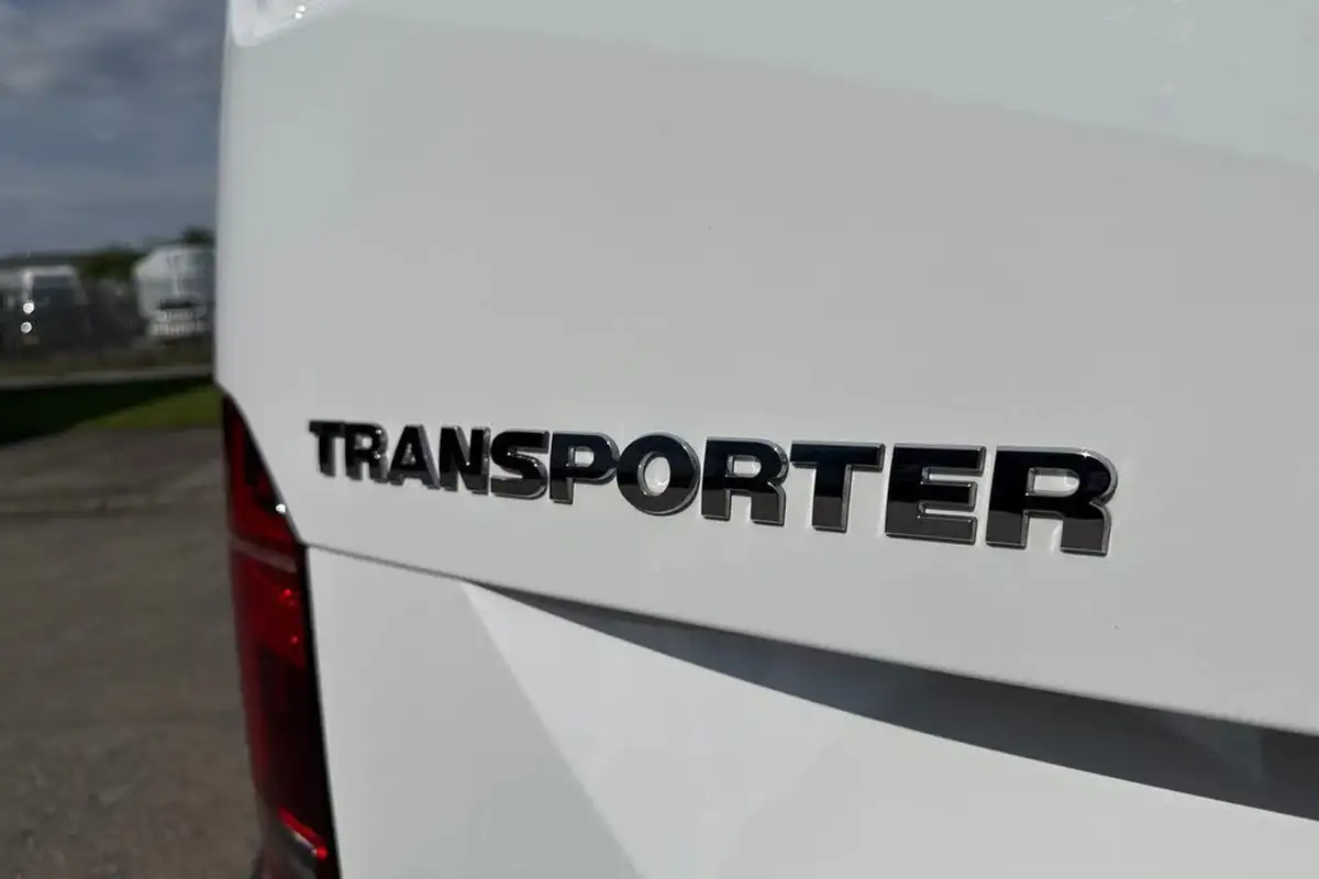 2024-volkswagen-transporter-big-29