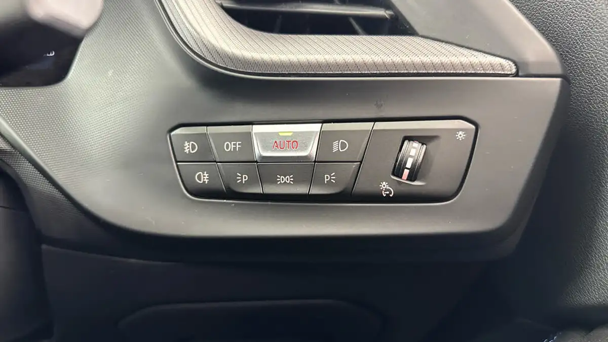2022-bmw-1-series-15-118i-m-sport-lcp-big-21