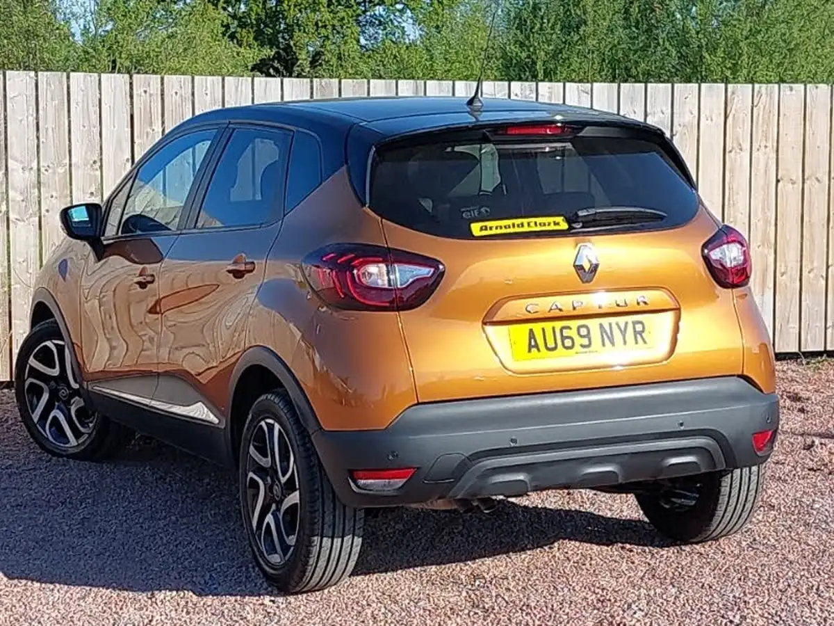 2019-renault-captur-13-tce-iconic-150bhp-ss-edc-auto-big-1