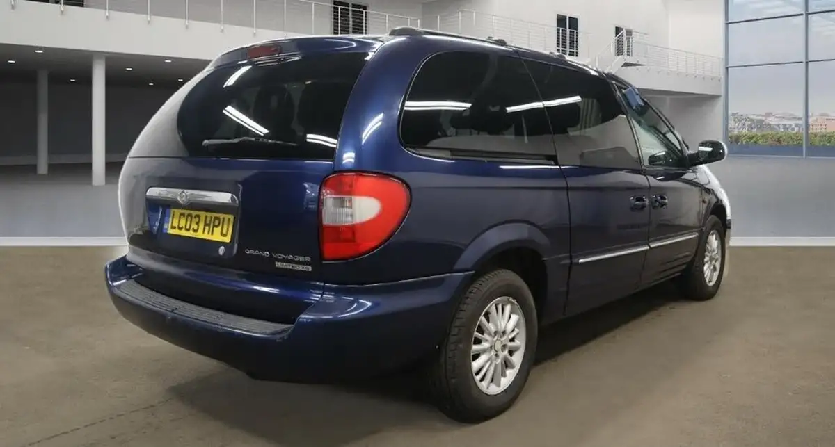 2003-chrysler-grand-voyager-33-limited-big-3
