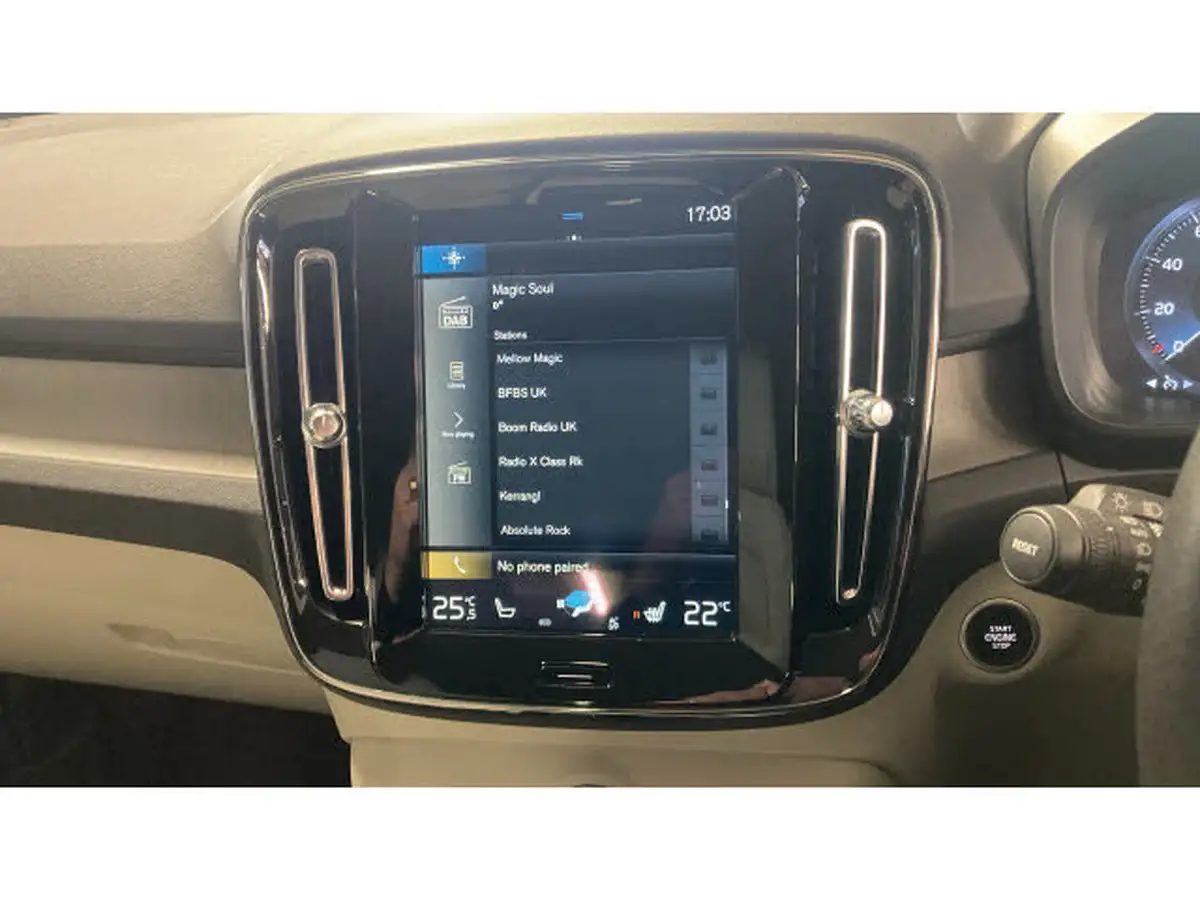2021-volvo-xc40-15-t3-inscription-pro-161bhp-auto-big-40