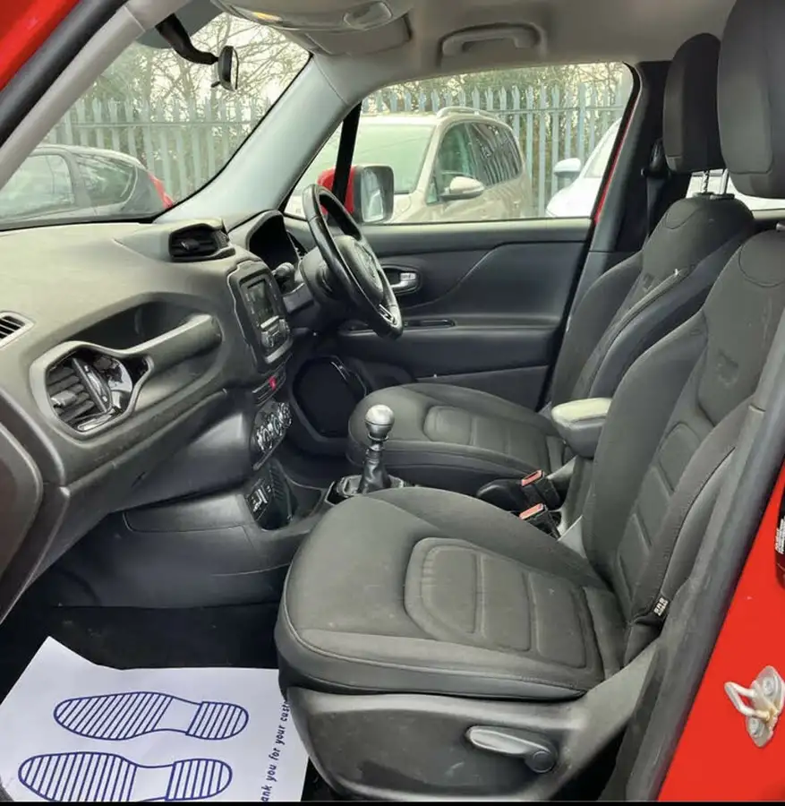 2015-jeep-renegade-16-multijet-ii-longitude-ss-big-13