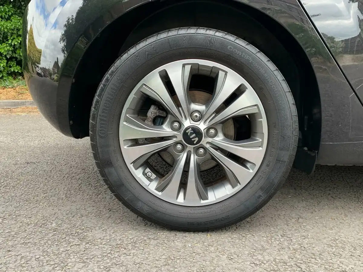 2016-kia-venga-14-2-big-31