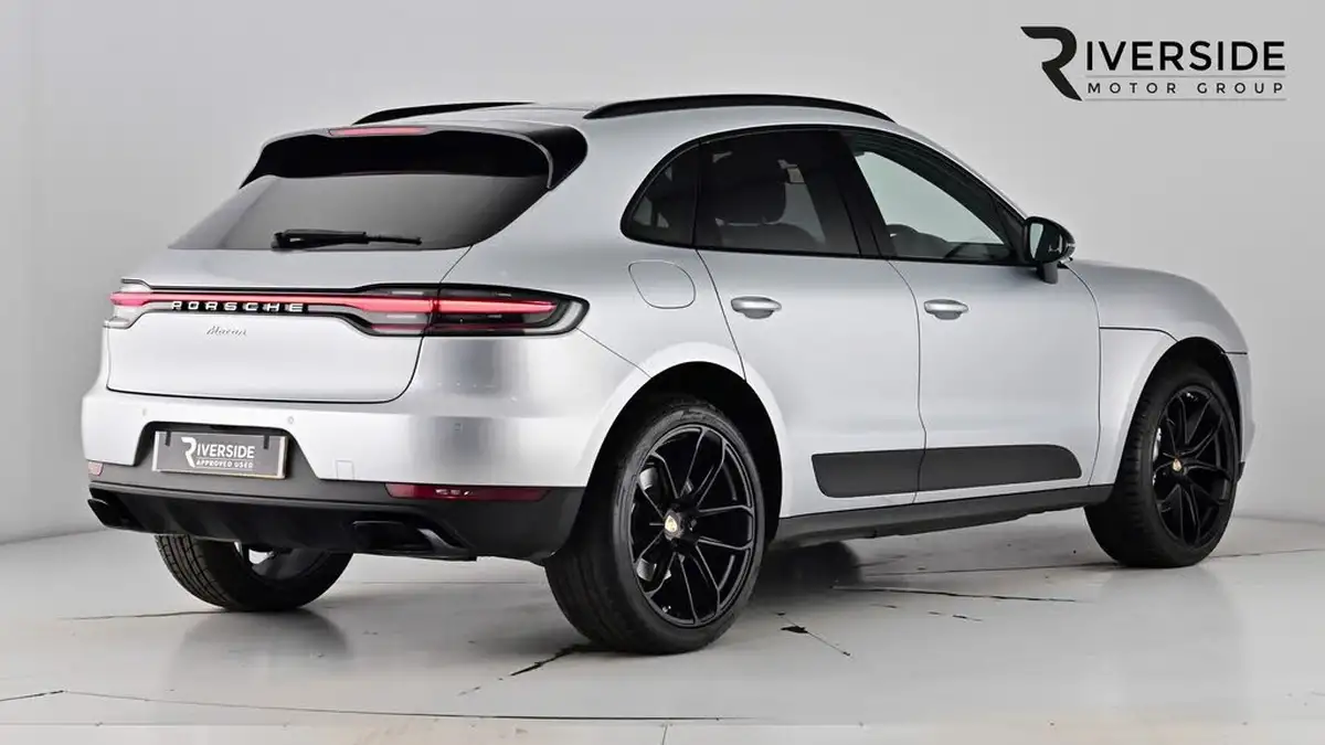 2019-porsche-macan-20-big-6