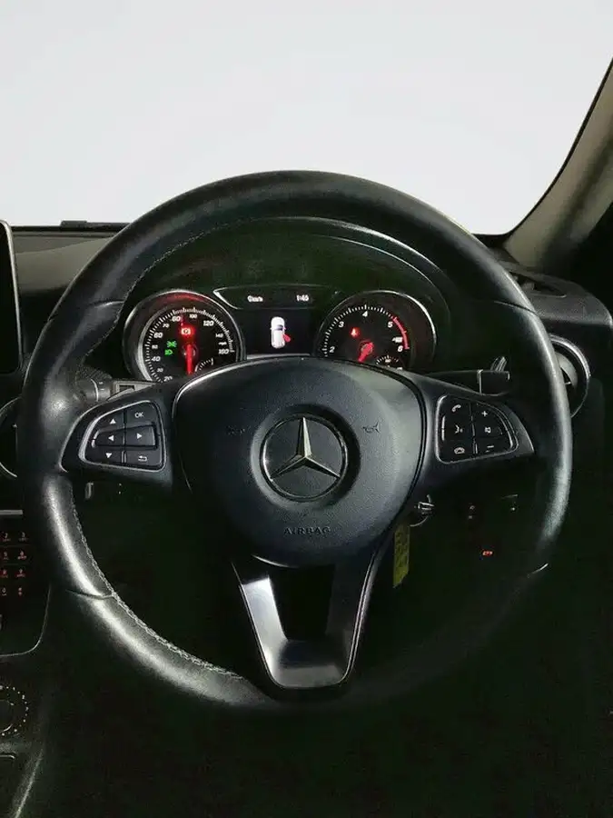 2017-mercedes-benz-gla-class-21d-gla-200d-se-ss-7g-dct-big-9