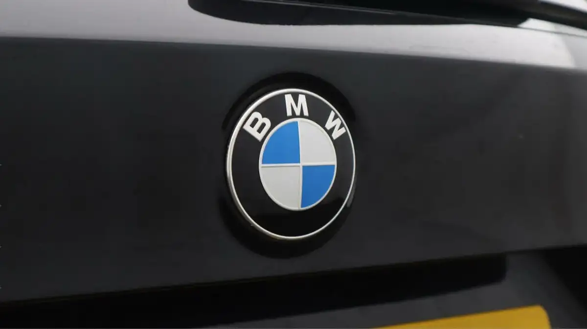 2022-bmw-x1-20-xdrive20i-xline-big-21