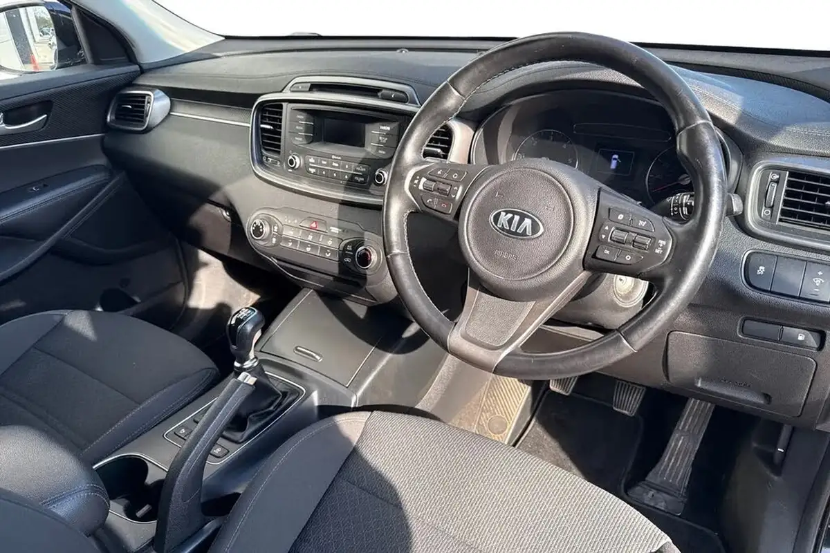 2016-kia-sorento-22-crdi-kx-1-big-13