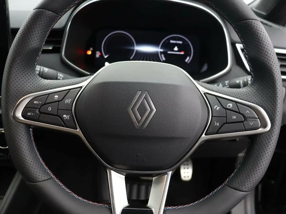 2024-renault-clio-16-esprit-alpine-big-40