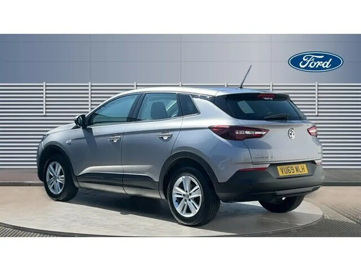 2020-vauxhall-grandland-x-12-se-big-1