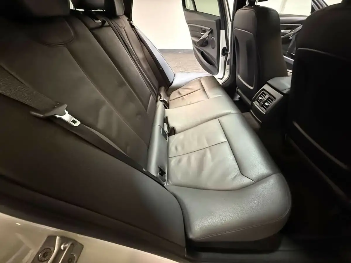 2015-bmw-3-series-20-328i-luxury-touring-5d-auto-big-40