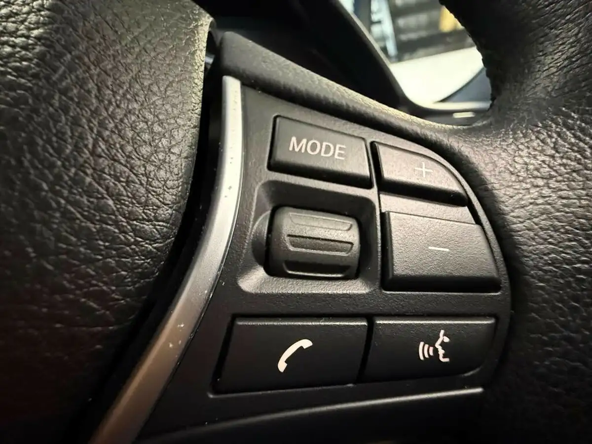 2015-bmw-3-series-20-328i-luxury-touring-5d-auto-big-16