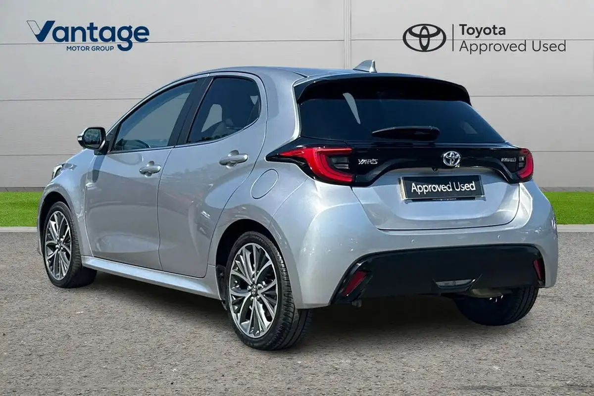 2023-toyota-yaris-15-vvt-i-excel-big-4