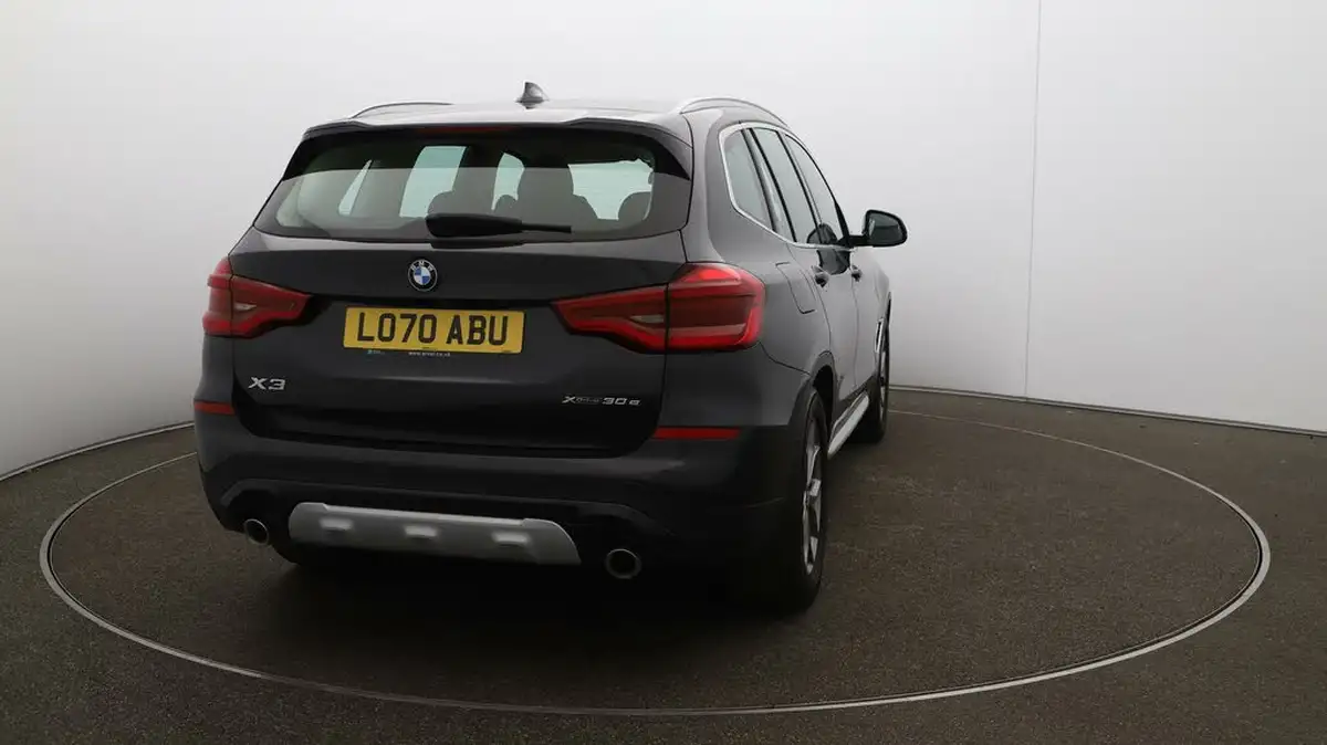 2021-bmw-x3-20-xdrive-30e-xline-big-57