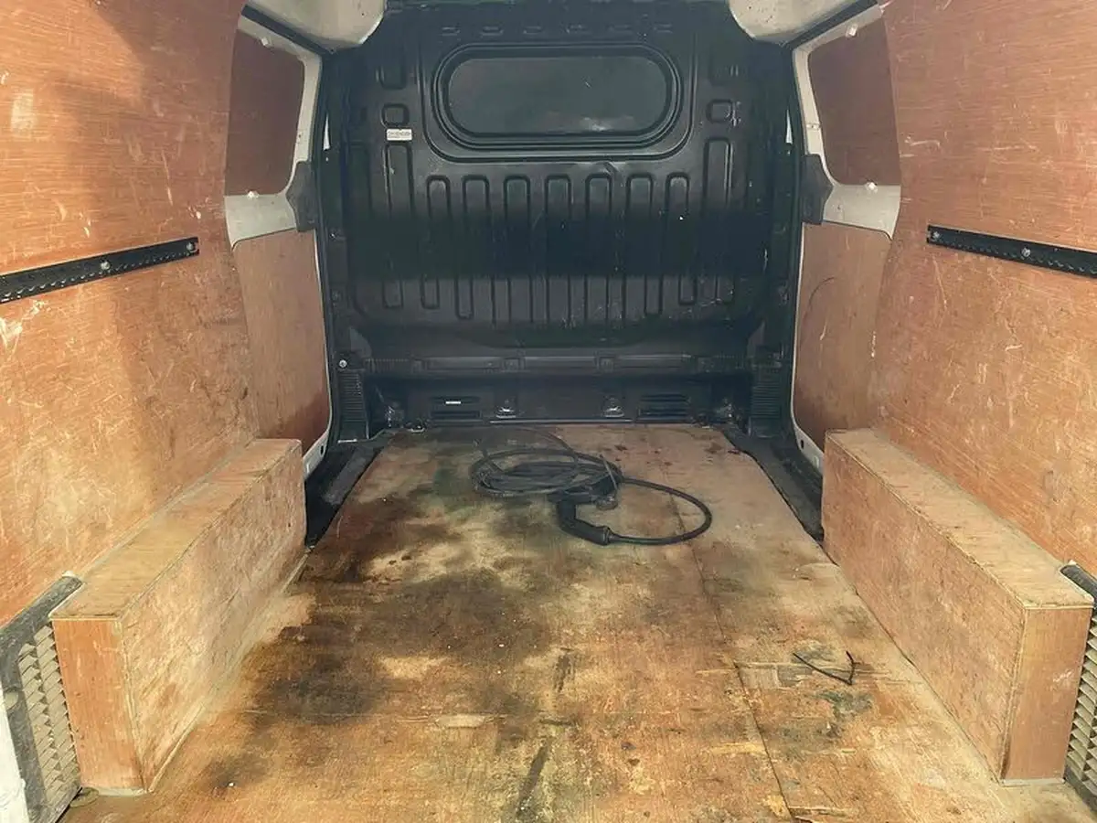 2021-nissan-env200-e-visia-panel-van-auto-big-13
