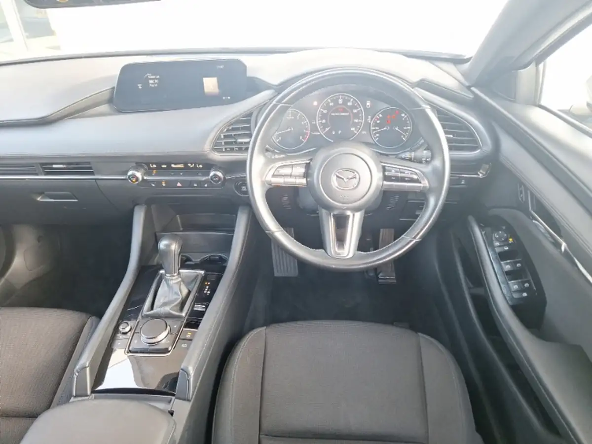 2022-mazda-mazda3-20-se-l-lux-122ps-hatchback-5d-auto-big-6