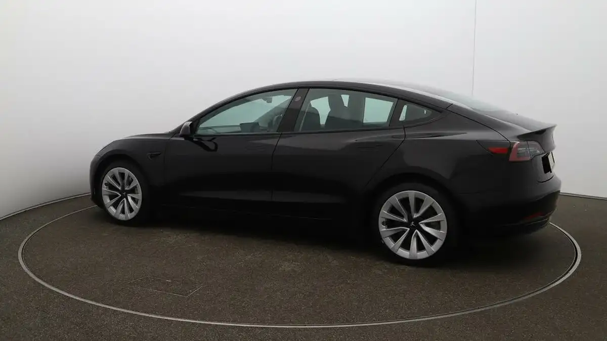 2021-tesla-model-3-e-long-range-4x4-big-45