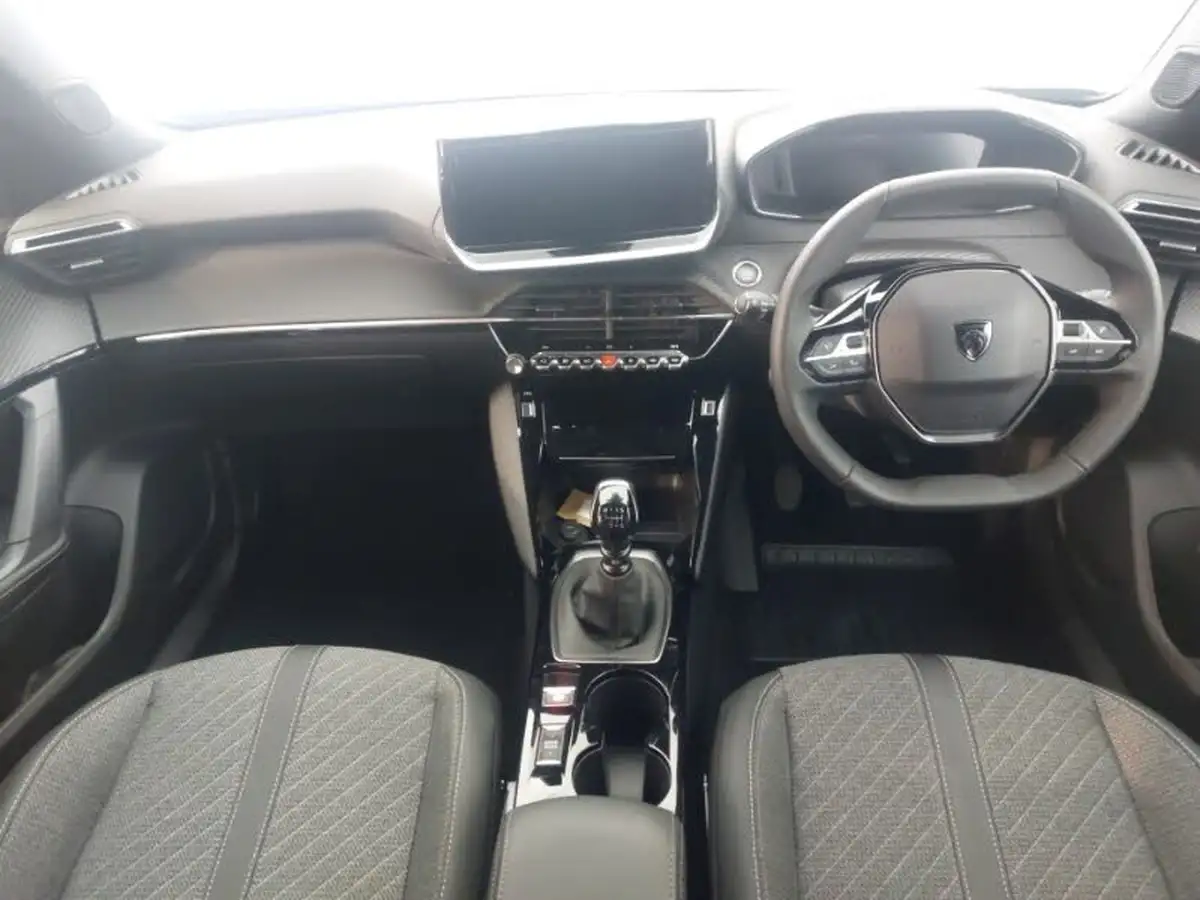 2024-peugeot-2008-suv-12-puretech-allure-130ps-big-2