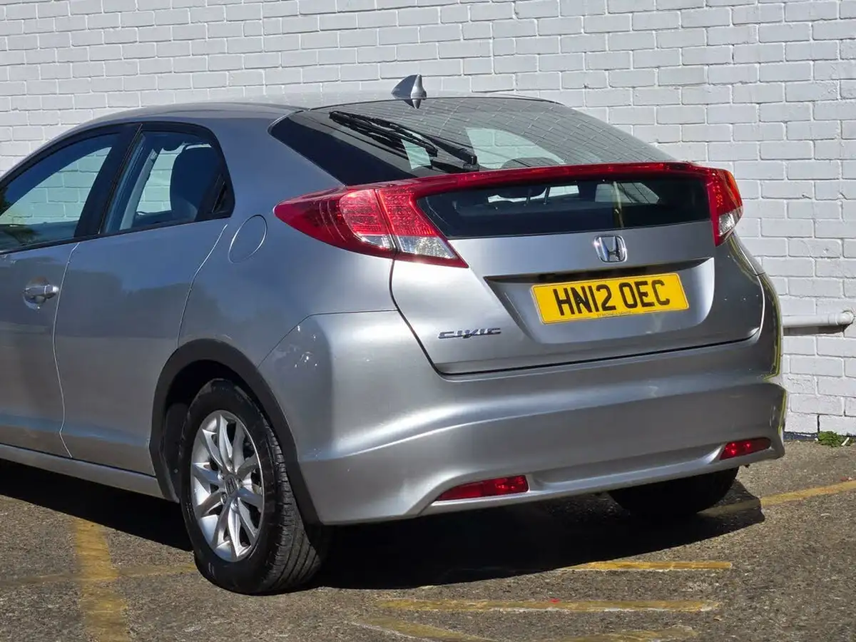 2012-honda-civic-18-ex-auto-big-14