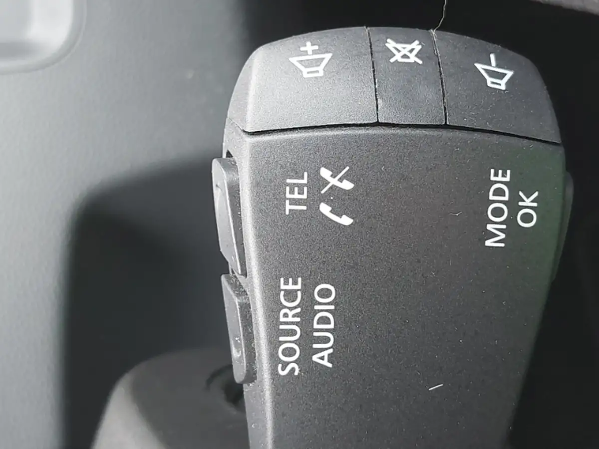 2021-cupra-formentor-14-e-hybrid-v1-big-13