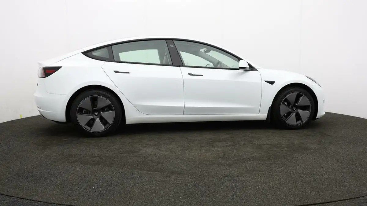2021-tesla-model-3-e-long-range-4x4-big-38