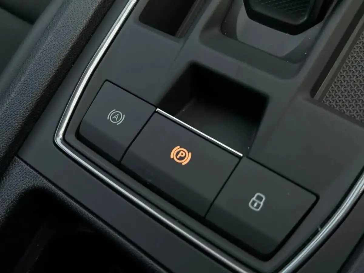 2024-cupra-leon-nf-15-etsi-v1-estate-big-42