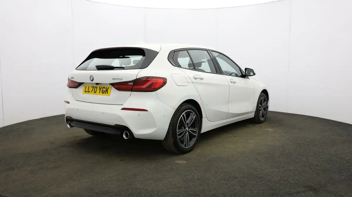 2021-bmw-1-series-20td-120d-xdrive-sport-lcp-big-57
