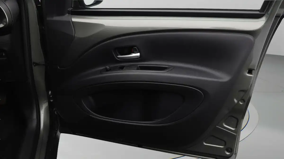 2023-toyota-aygo-x-10-vvt-i-edge-big-14