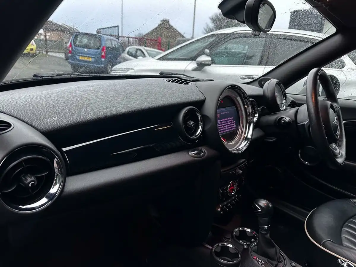 2013-mini-coupe-16-cooper-auto-big-18