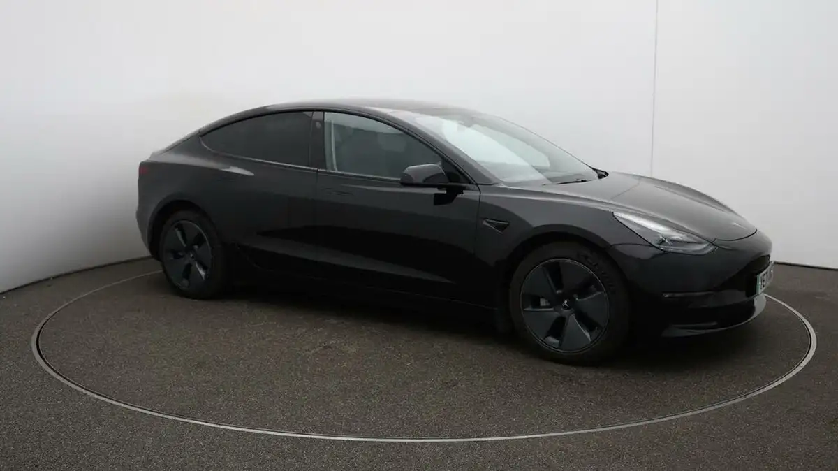 2021-tesla-model-3-e-long-range-awd-big-37