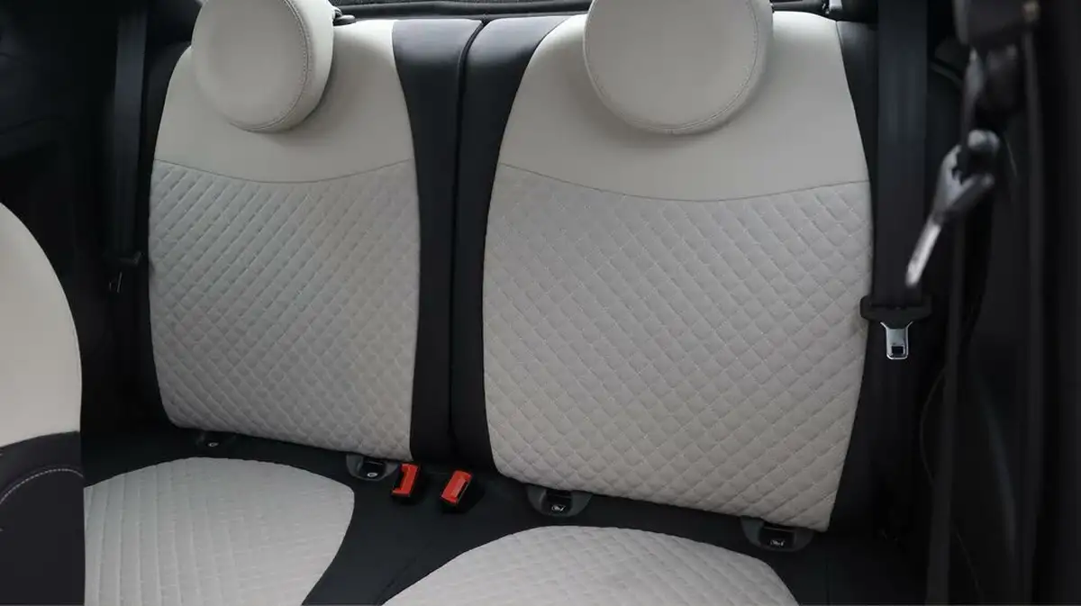 2021-fiat-500-10-dolcevita-big-15