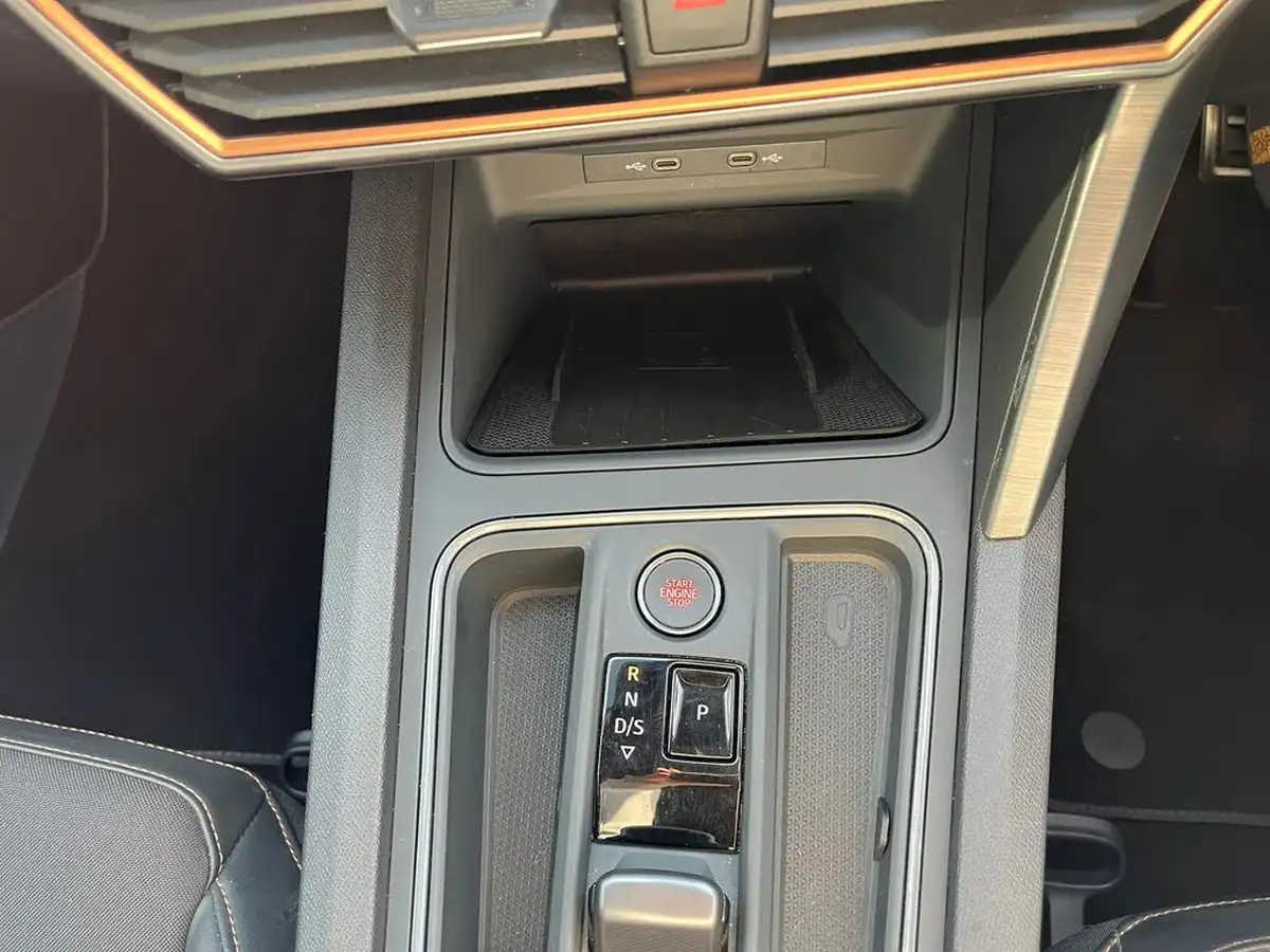 2022-cupra-formentor-14-e-hybrid-vz1-big-15