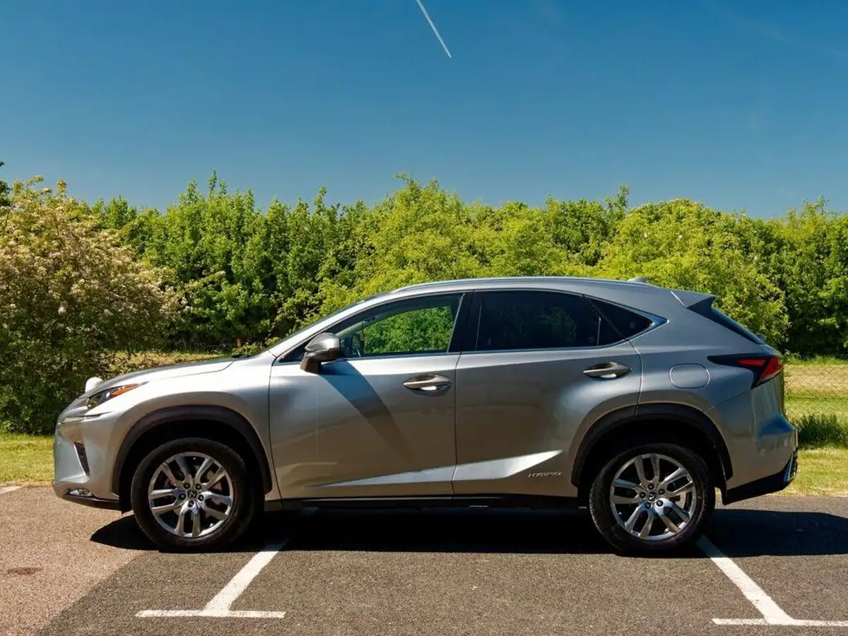 2020-lexus-nx-300h-25-nx-4wd-premium-sport-edition-big-5