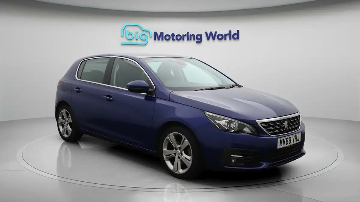 2018-peugeot-308-15-bluehdi-allure-15-bluehdi-big-1
