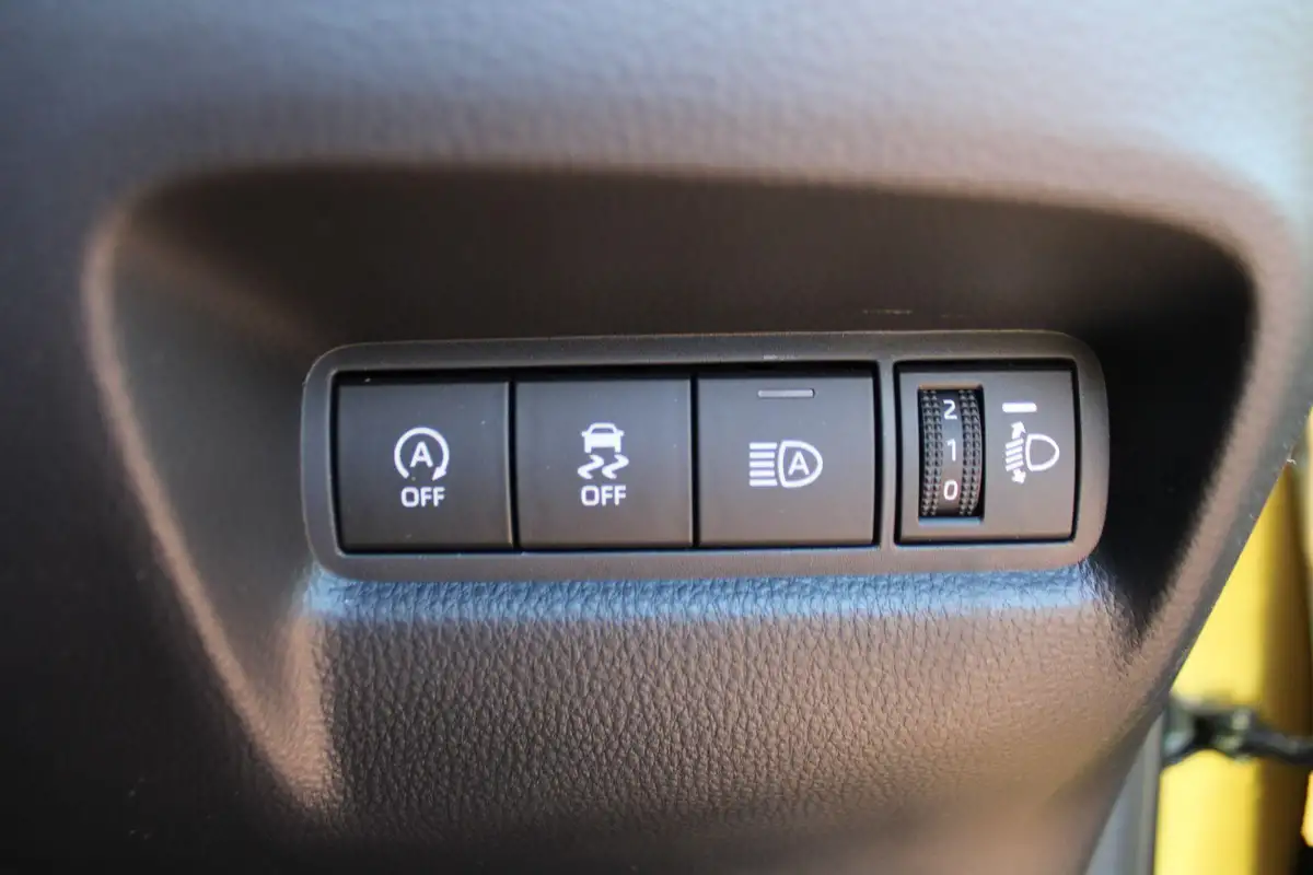 2023-toyota-aygo-x-10-vvt-i-edge-cvt-big-34