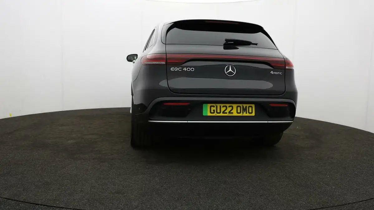 2022-mercedes-benz-eqc-e-eqc-400-amg-line-big-42