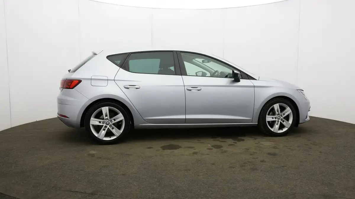 2019-seat-leon-15-tsi-evo-fr-130ps-ss-hatchback-big-52