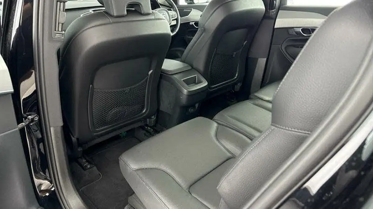 2022-volvo-xc90-20-b5-momentum-big-33