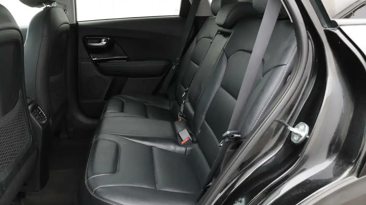 2022-kia-niro-16-gdi-3-156kwh-big-15