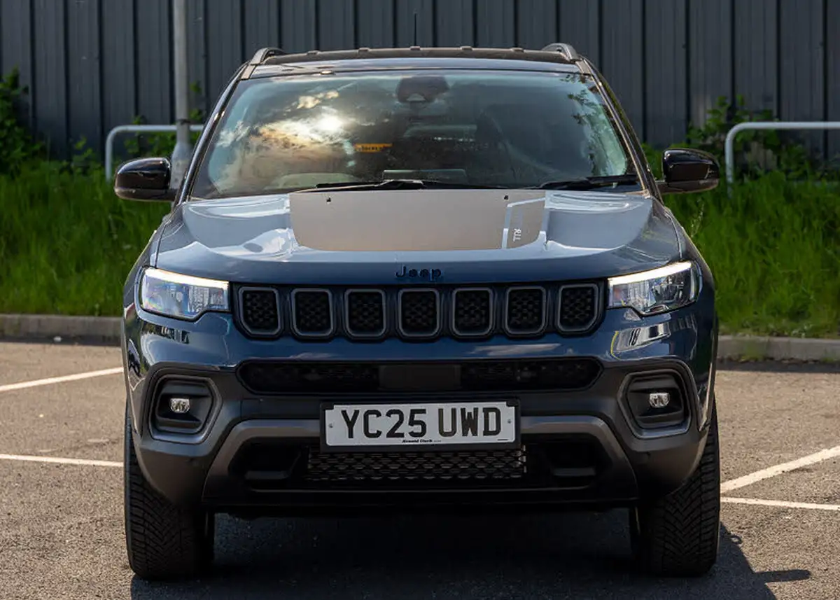 2025-jeep-compass-13-gse-trailhawk-big-9