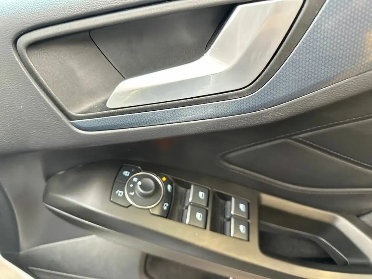 2024-ford-focus-10t-active-155ps-hatchback-powershift-big-24
