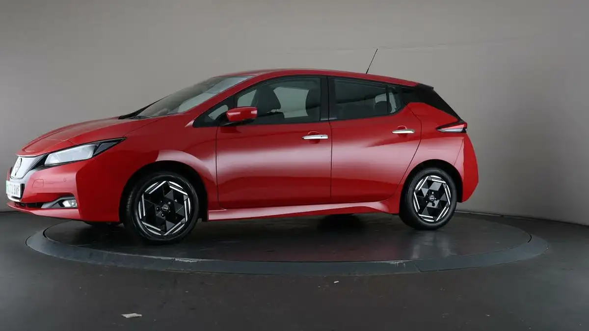2022-nissan-leaf-e-acenta-39kwh-big-38