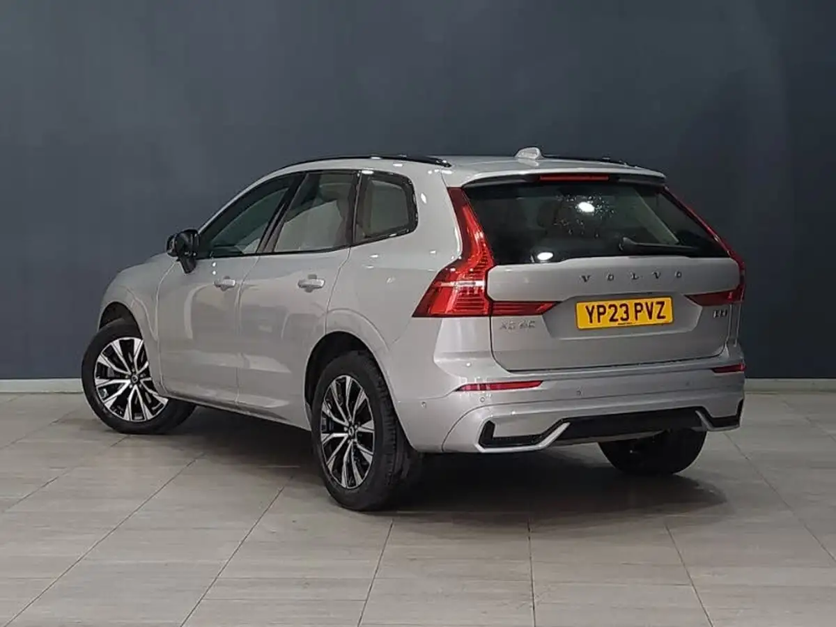 2023-volvo-xc60-20-b5-plus-big-1