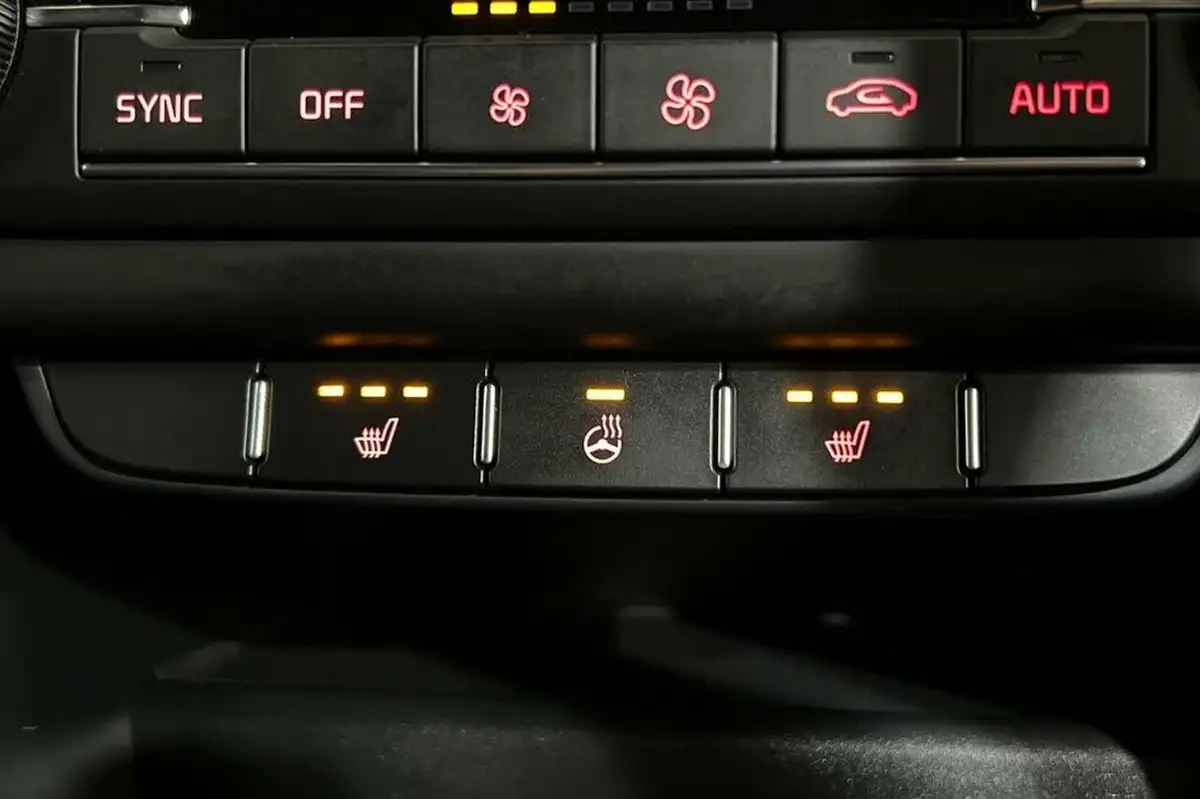 2020-kia-pro-ceed-16-t-gdi-gt-big-30