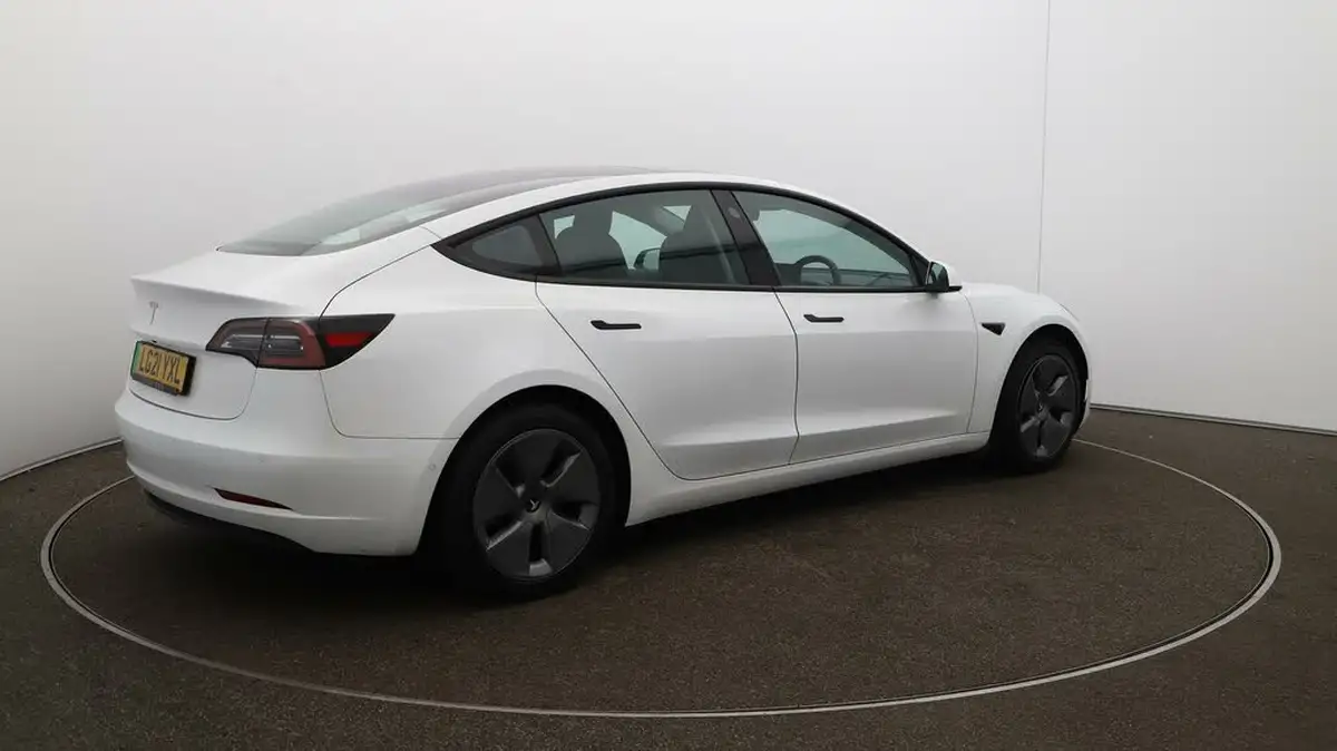 2021-tesla-model-3-e-long-range-4x4-big-44