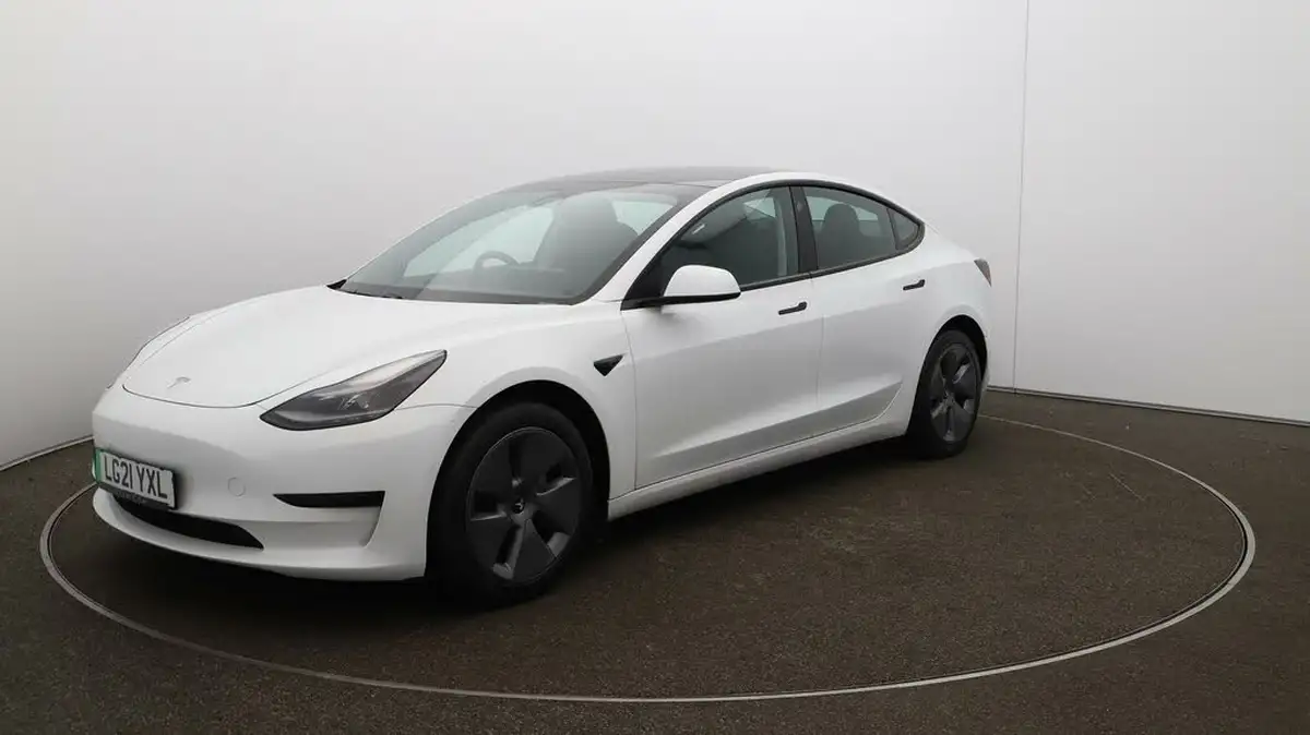 2021-tesla-model-3-e-long-range-4x4-big-3