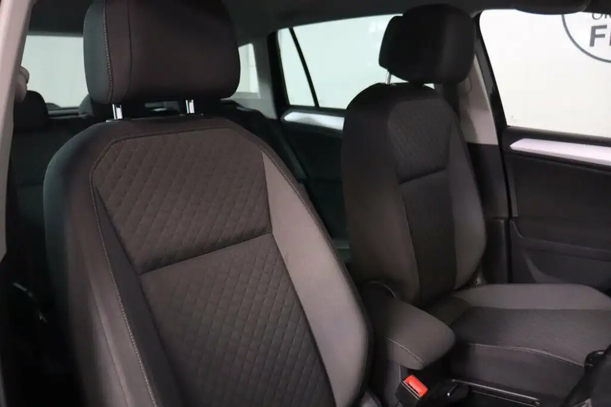 2019-volkswagen-tiguan-15-tsi-match-130ps-big-19