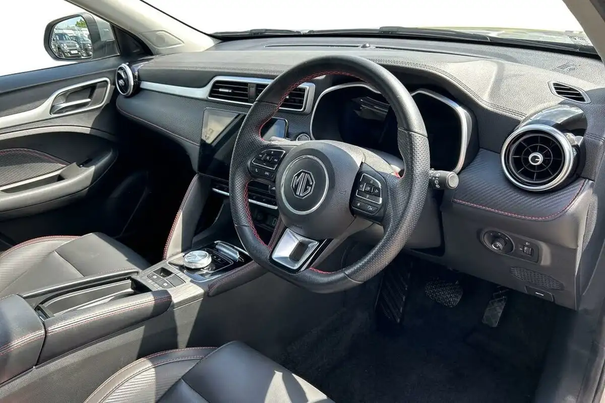 2022-mg-zs-suv-e-trophy-ev-176ps-big-24
